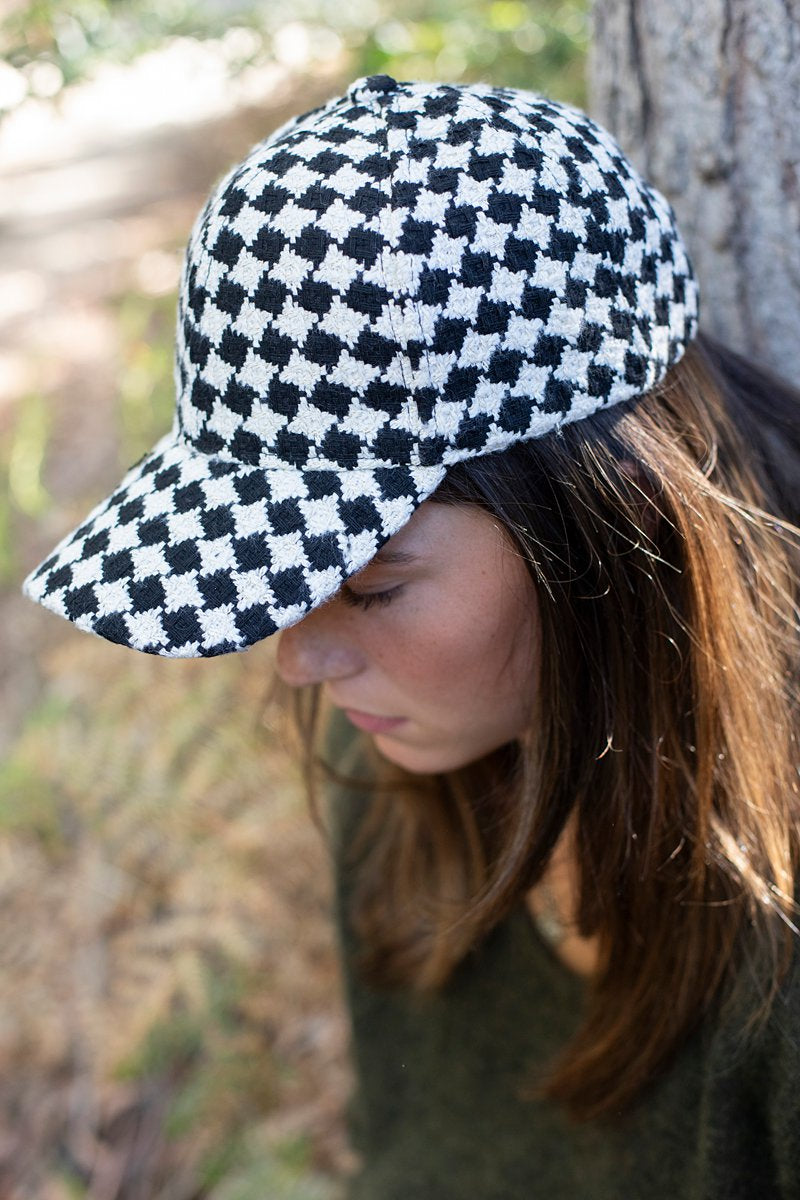 Black & White Diamond Cap with Gold Lurex
