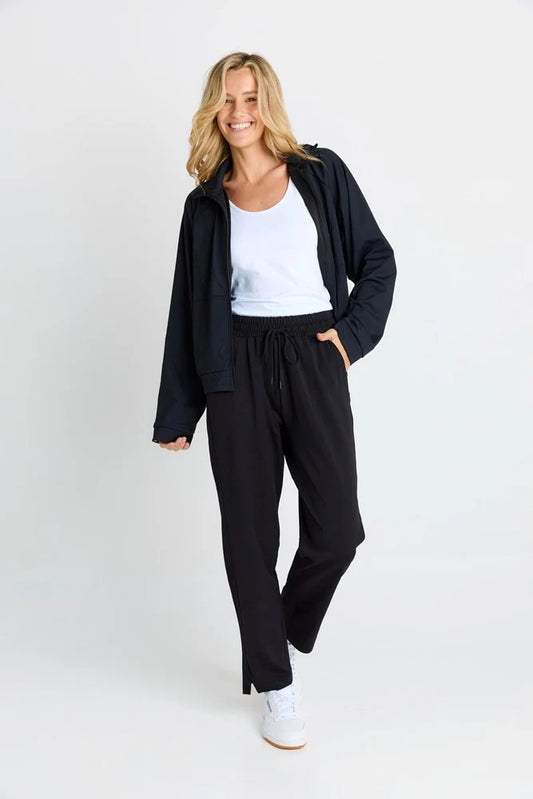 Milla Travel Jogger