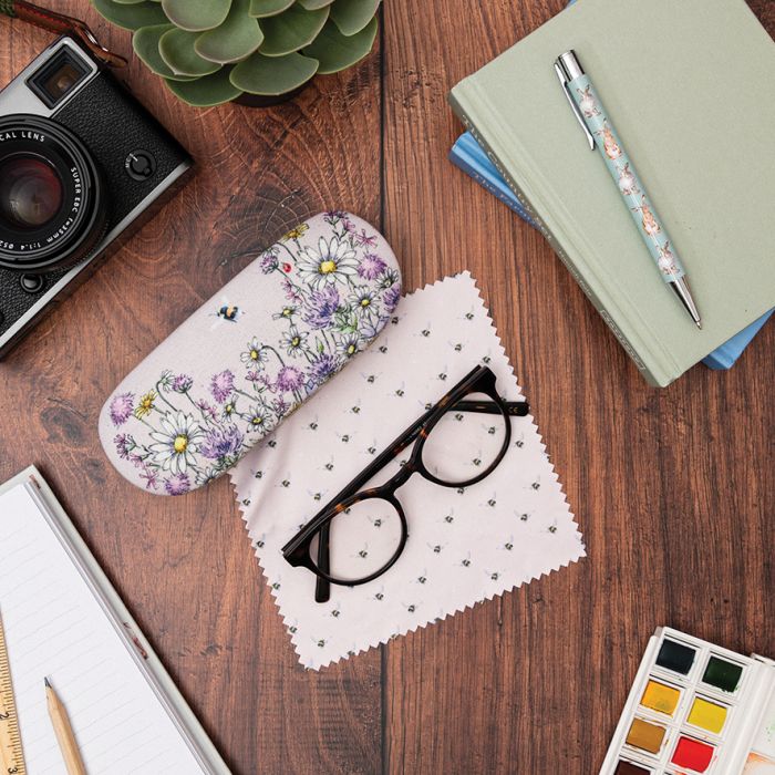 Wrendale - 'JUST BEE-CAUSE' BEE GLASSES CASE