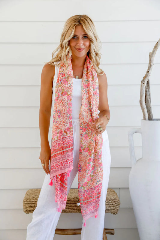 Mia Scarf