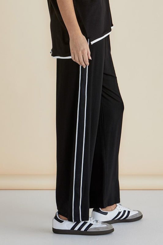 Evelyn Wide Leg Jogger