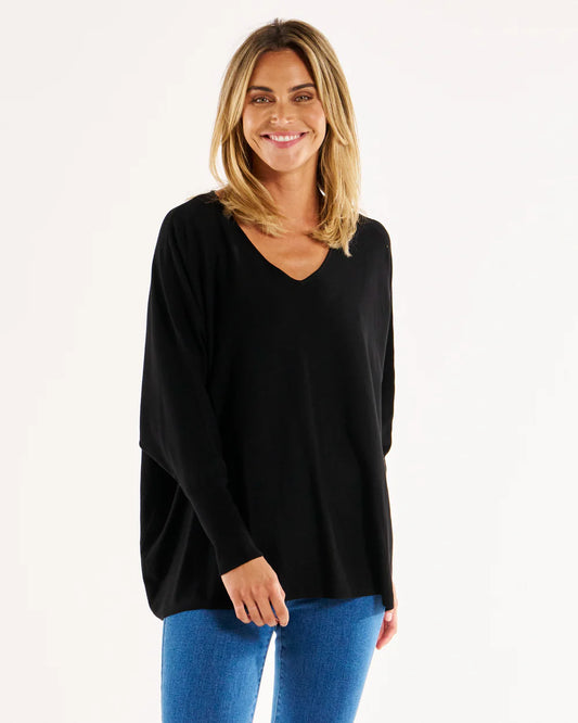 Betty Basics | Destiny Relaxed V-Neck Lightweight Knit Jumper - Black