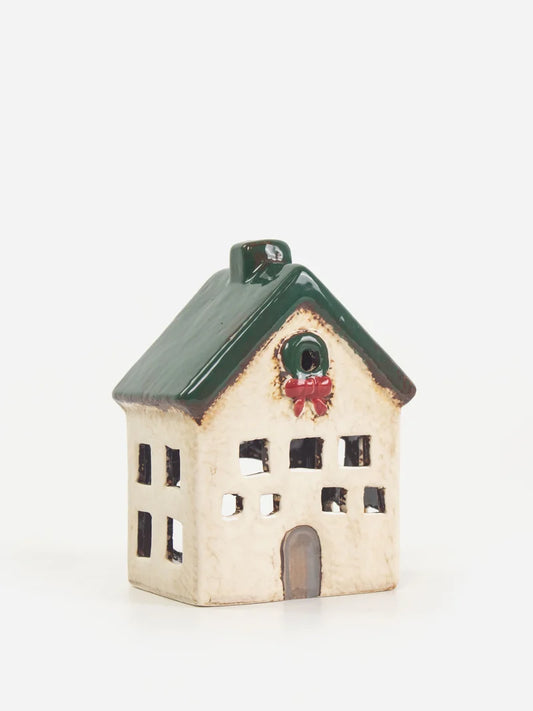 Nordgard Cottage with Bow Wreath