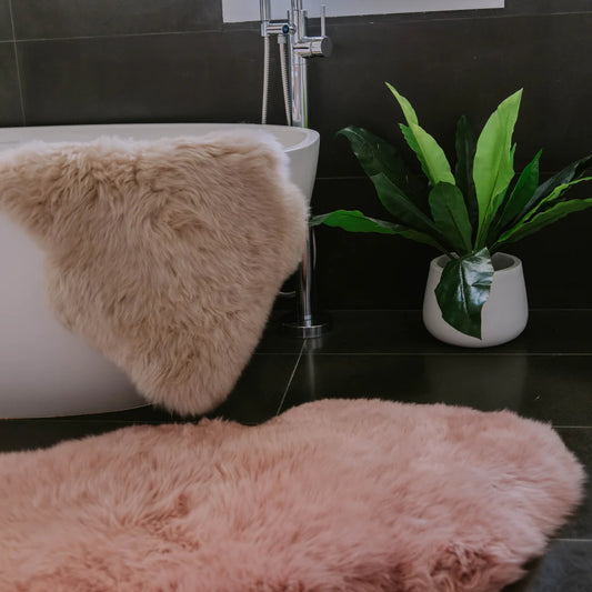 New Zealand Longwool Sheepskin • Dark Rose