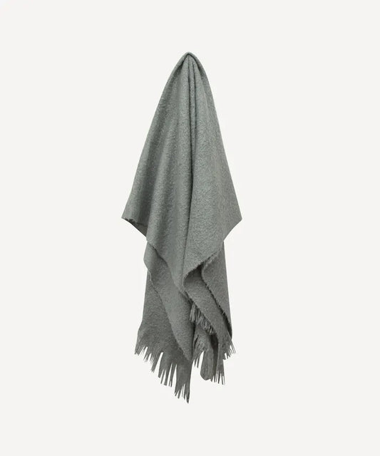 Throw Tassle Grey