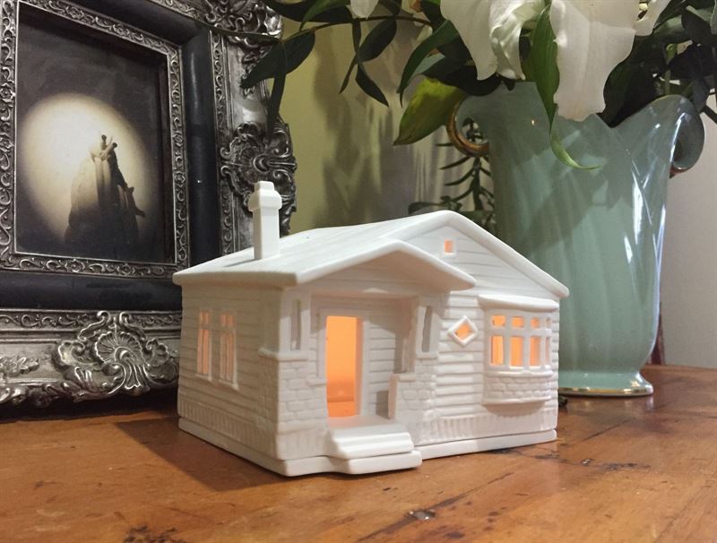 Rader Bungalow Tea Light House