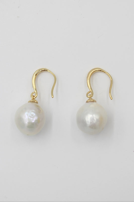 Goldie Pearl Earrings