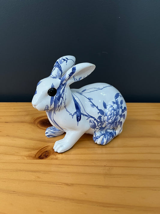 Crouched Bunny | Chinois
